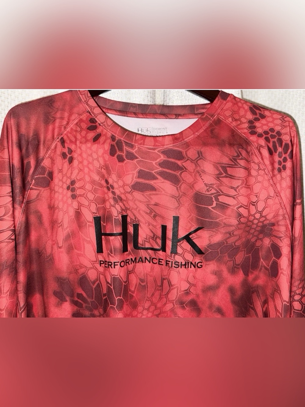 Huk Fishing Performance Fishing Kryptek Shirt Mens XXL Red Reptilian Design - Picture 5 of 9